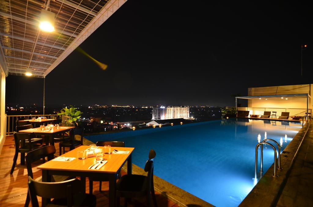 Student Park Hotel Maguwo Exterior photo
